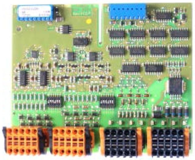 PCD2.G200 - Kombination 8 Ai, 8 Au, 4 Di, 4 Du 